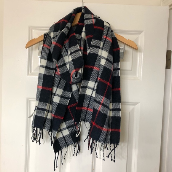 J. Crew Accessories - J Crew scarf